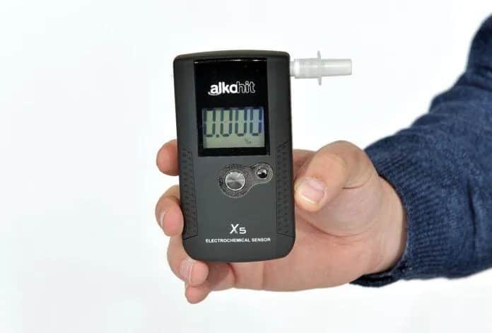 Kalibracja alkomatu w domu? Dlaczego to niemożliwe i jak to zrobić dobrze?